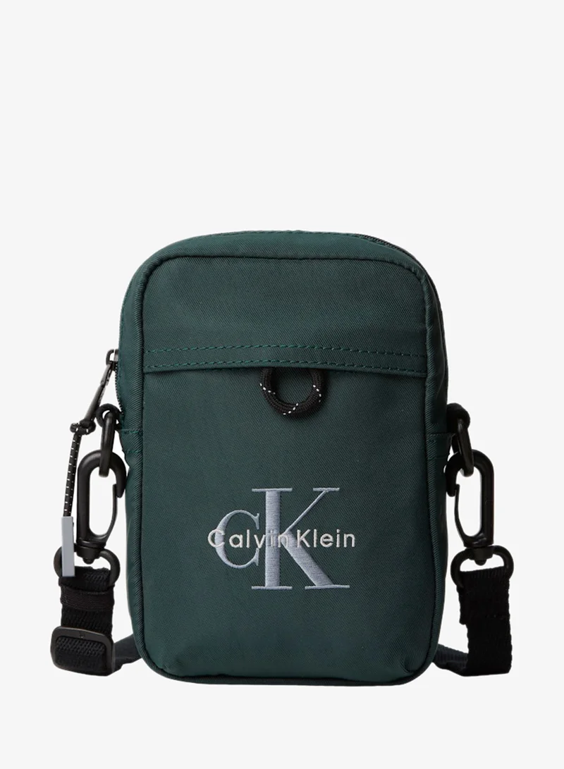 كالفن كلاين حقيبة رسول بشعار